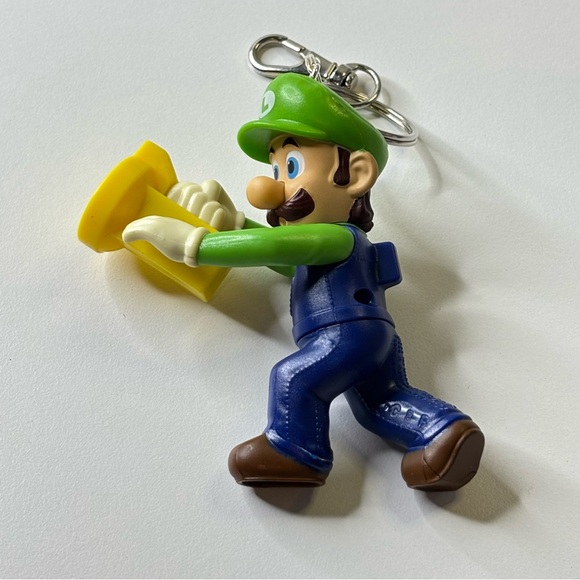 Luigi upcycled Action Figure Keychain - Green and Yellow - Picture 5 of 8